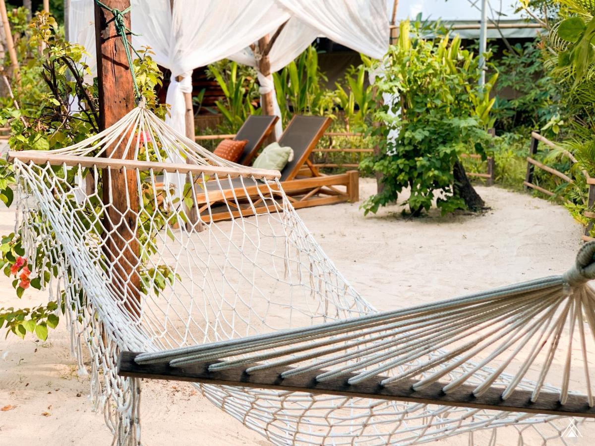 La Cocoteraie Ecolodge - Luxury Glamping Tents Джили Трауанган Екстериор снимка